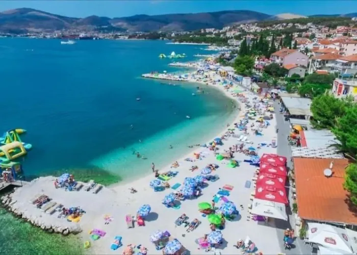 Daire Moderan S Hidromasaznom Kadaom Trogir
