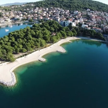 Moderan S Hidromasaznom Kadaom Apartment Trogir